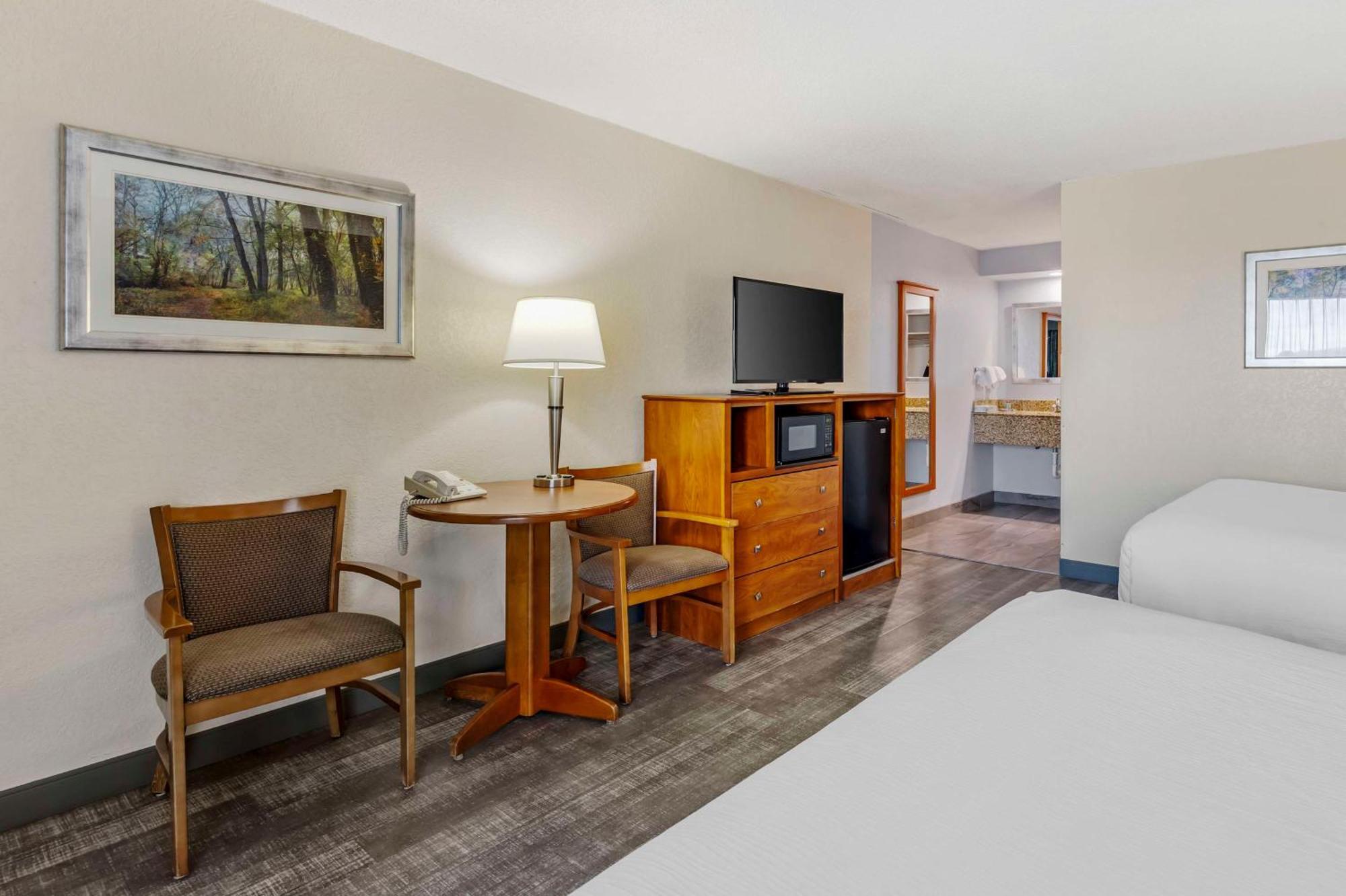 Best Western Thunderbird Motel Cookeville Exterior photo